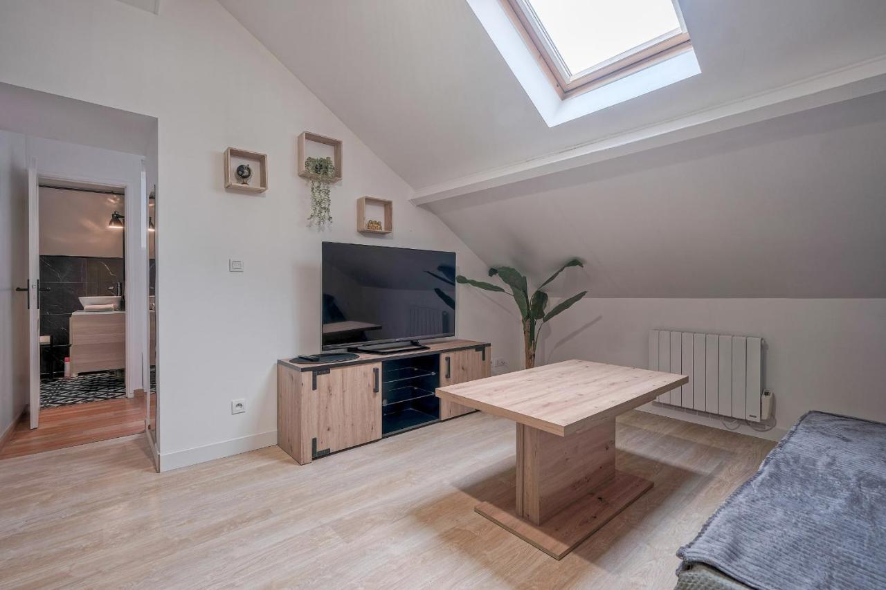 Liberation - F2 Apartment Near Disneyland Paris Montry Buitenkant foto